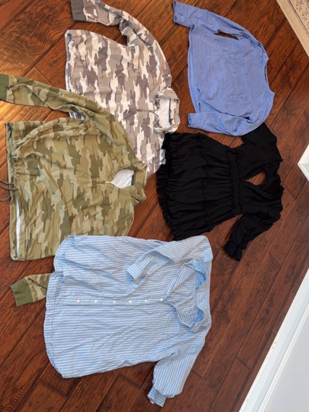 Womens Clothing Bundle Size L 5Pc AnyBody Camo Quarter Zips Spyder Black Dress